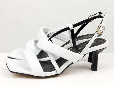 Дизайнерские белые  туфли на невысоком каблуке "рюмочка" из натуральной итальянской кожи ,  С-2222-05